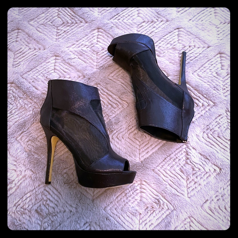 Mesh peep toe booties
